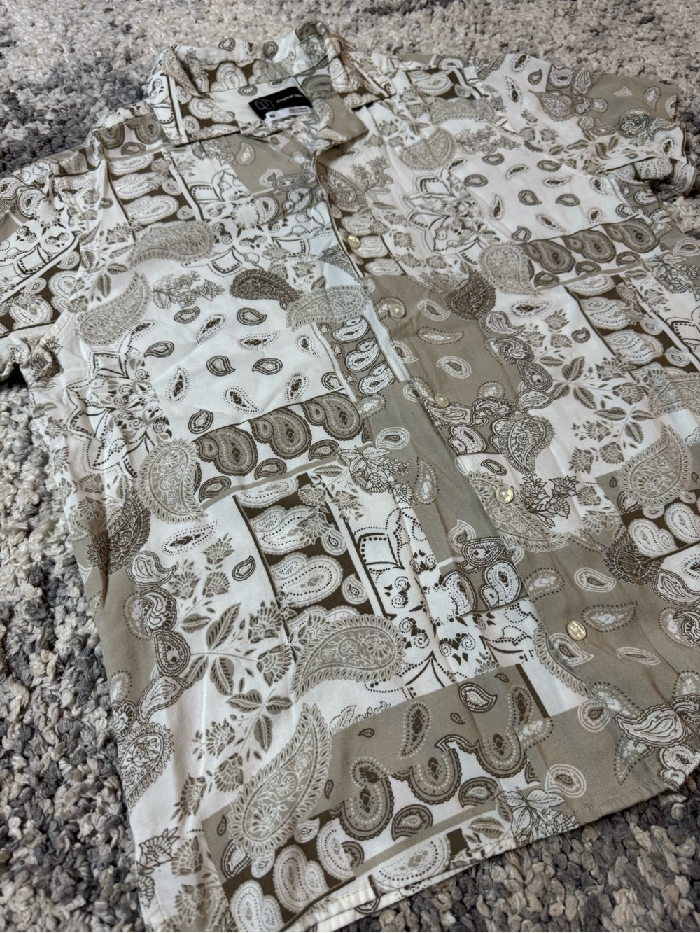 Original Use, Men’s Beige & Cream Paisley Patchwork Short-Sleeve Button Shirt - Picture 3 of 6